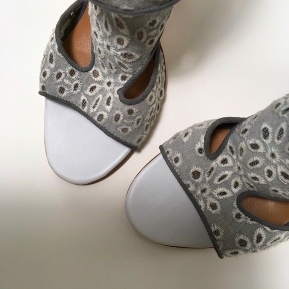 Laurence Dacade Eyelet Heels,  IT 36, Never Worn - Picture 7 of 11